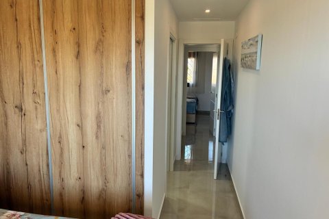 Apartamento en venta en Pilar de la Horadada, Alicante, España 2 dormitorios, 75 m2 No. 189700 - foto 14