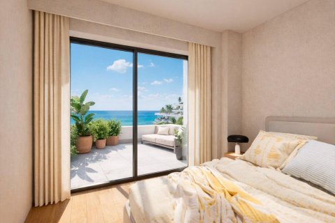 Apartamento en venta en La Línea de la Concepción, Cádiz, España 3 dormitorios, 95 m2 No. 189698 - foto 15
