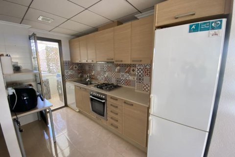 Kaupunkipientalo myytävänä Alicante, Espanja, 3 makuuhuonetta, 115 m2 No. 183794 - kuva 8
