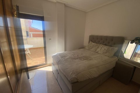 Kaupunkipientalo myytävänä Alicante, Espanja, 3 makuuhuonetta, 115 m2 No. 183794 - kuva 10