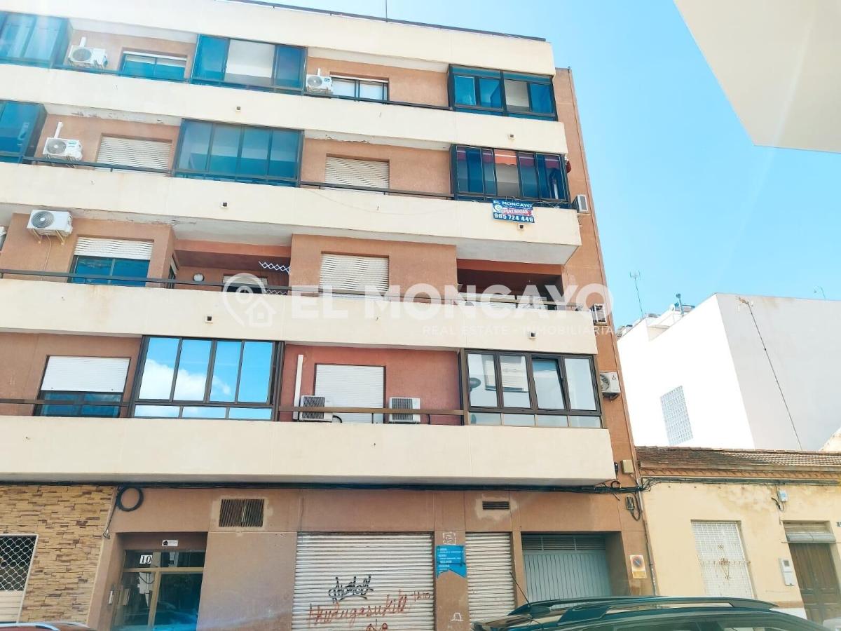 Apartment à Guardamar del Segura, Alicante, Espagne 3 chambres, 109 m2 No. 183797