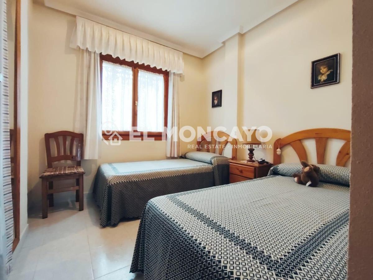Bungalow in Guardamar del Segura, Alicante, Spain 2 bedrooms, 49 sq.m. No. 183793