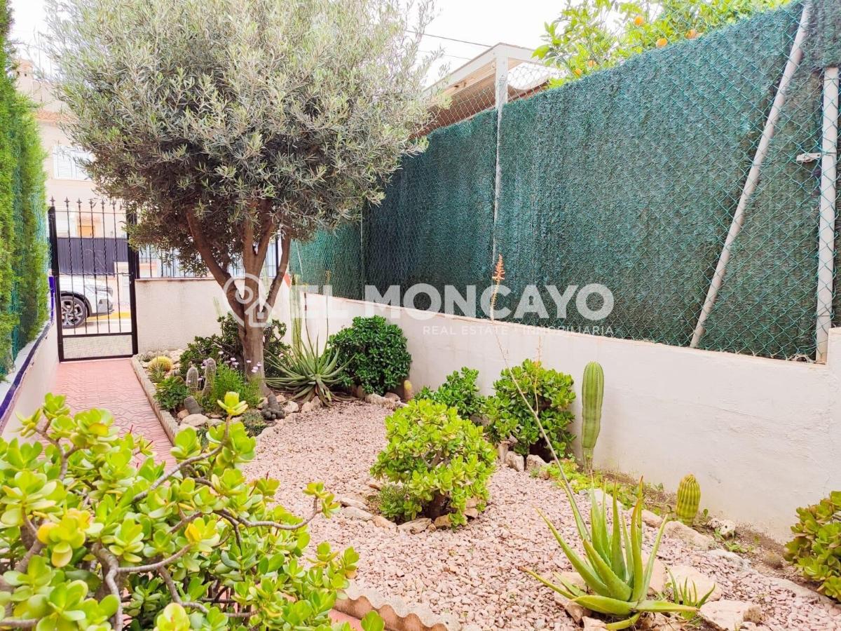 Bungalow in Guardamar del Segura, Alicante, Spain 2 bedrooms, 49 sq.m. No. 183793