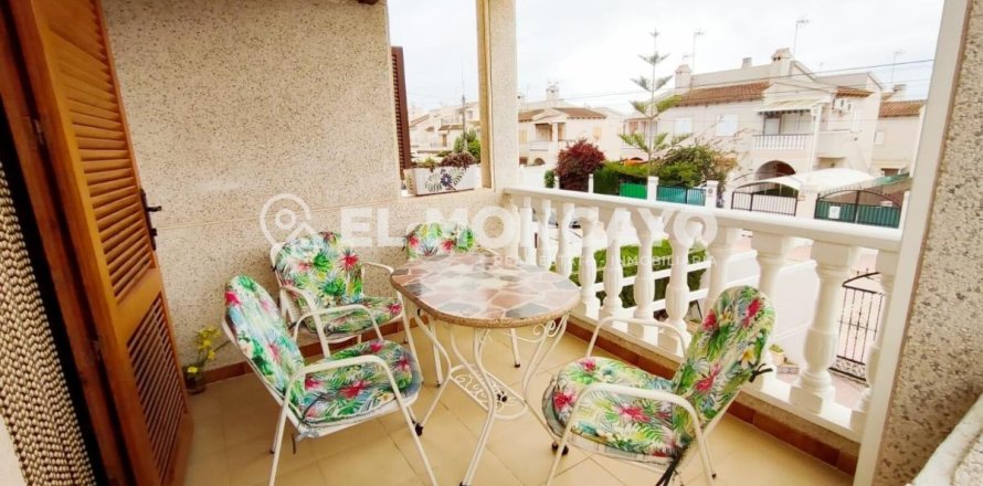 Bungalow in Guardamar del Segura, Alicante, Spain 2 bedrooms, 49 sq.m. No. 183793