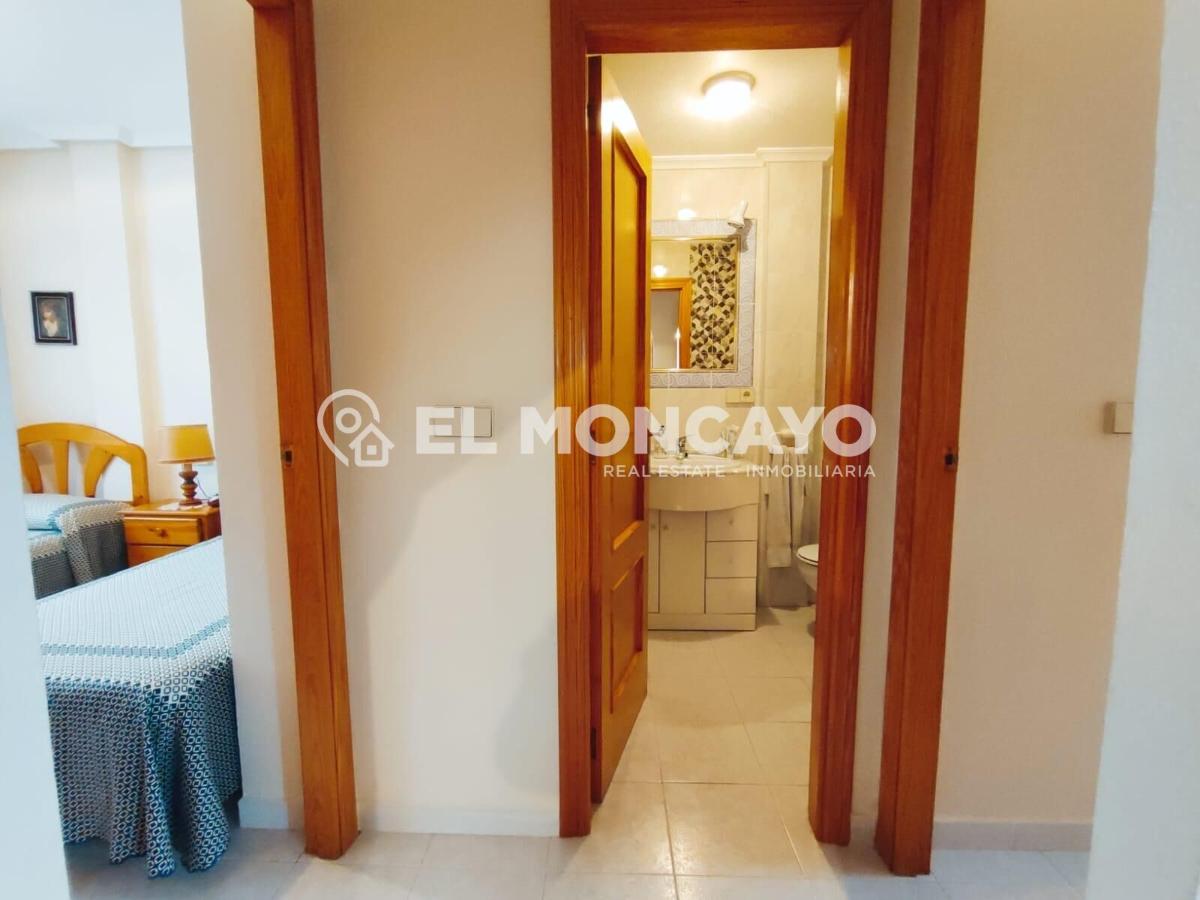 Bungalow in Guardamar del Segura, Alicante, Spain 2 bedrooms, 49 sq.m. No. 183793