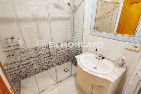 Bungalow for sale in Guardamar del Segura, Alicante, Spain 2 bedrooms, 49 sq.m. No. 183793 - photo 21