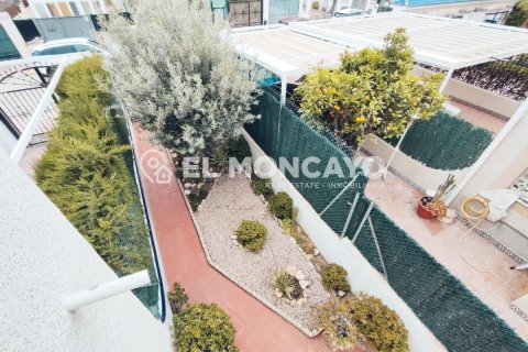 Bungalow for sale in Guardamar del Segura, Alicante, Spain 2 bedrooms, 49 sq.m. No. 183793 - photo 25