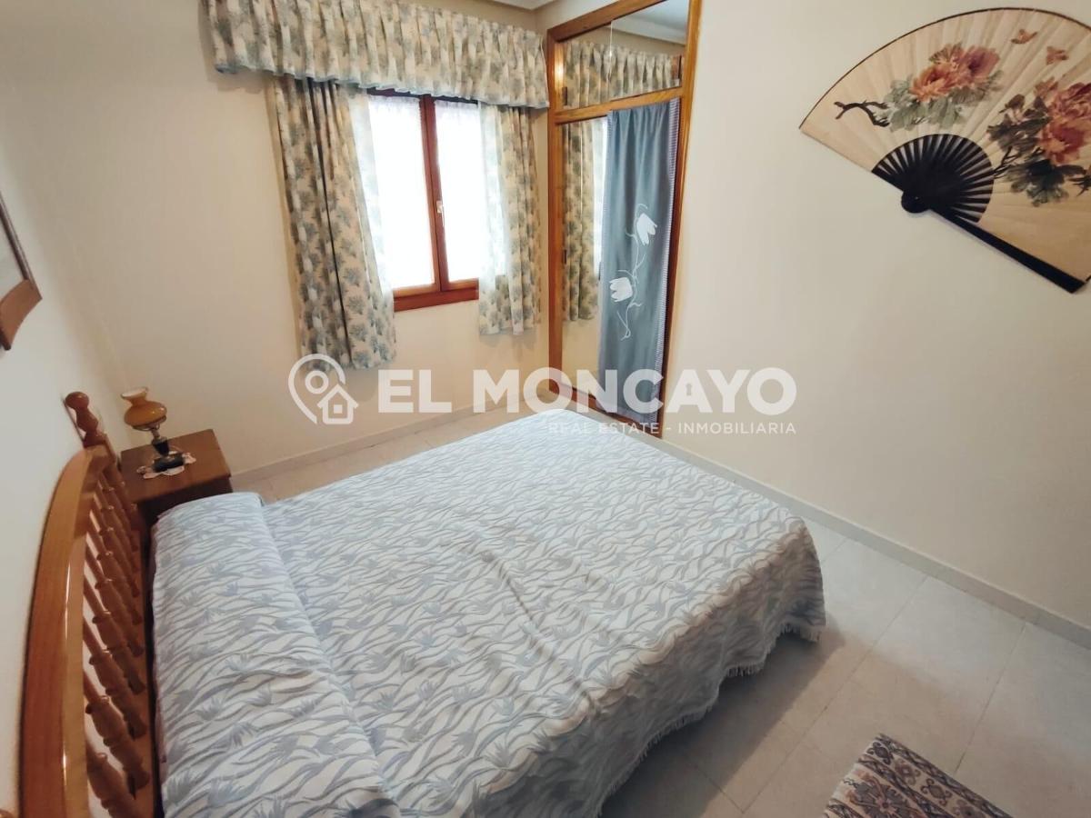 Bungalow in Guardamar del Segura, Alicante, Spain 2 bedrooms, 49 sq.m. No. 183793