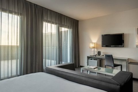 Lokal usługowy w Madrid, Hiszpania 16248 mkw. nr 140923 – zdjęcie 7