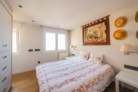 Lägenhet till salu i Barcelona, Spanien 4 sovrum, 205 kvm. Nr. 140920 - foto 8