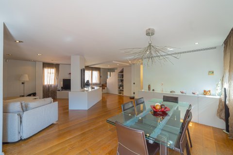 Lägenhet till salu i Barcelona, Spanien 4 sovrum, 205 kvm. Nr. 140920 - foto 20