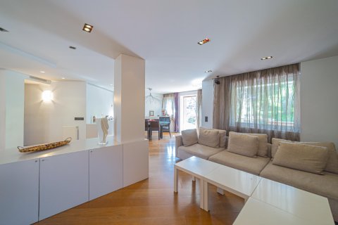 Lägenhet till salu i Barcelona, Spanien 4 sovrum, 205 kvm. Nr. 140920 - foto 14