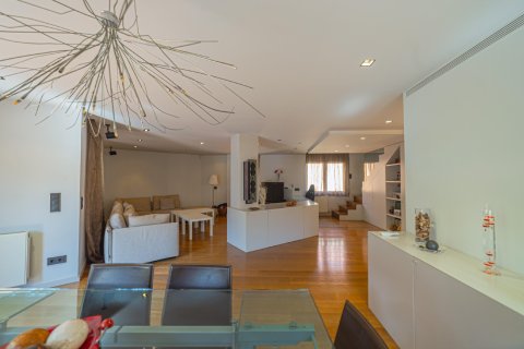 Lägenhet till salu i Barcelona, Spanien 4 sovrum, 205 kvm. Nr. 140920 - foto 12