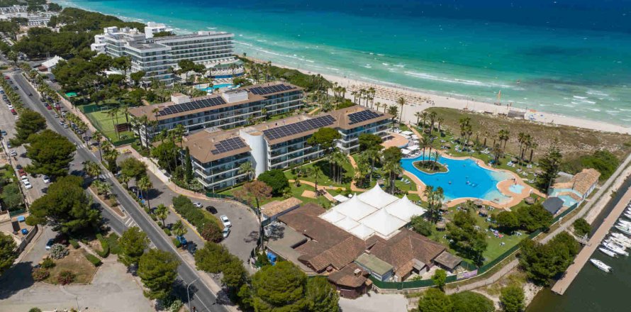 Kommersiell fastighet i Sitges, Barcelona, Spanien 4992 kvm. Nr. 140925