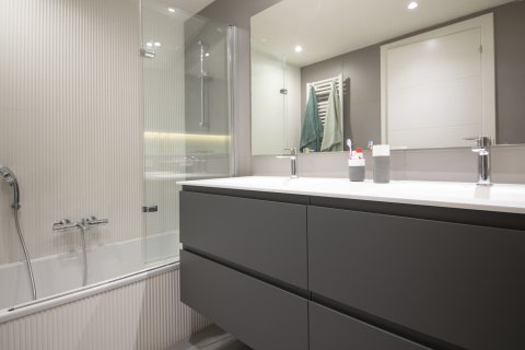 Apartment for rent in Barcelona, Spain 5 bedrooms, No. 140922 - photo 14