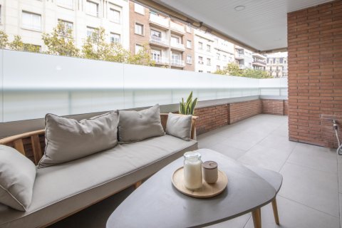 Apartment for rent in Barcelona, Spain 5 bedrooms, No. 140922 - photo 26