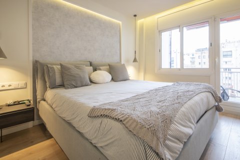 Apartment for rent in Barcelona, Spain 5 bedrooms, No. 140922 - photo 19