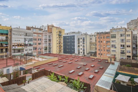 Apartment for rent in Barcelona, Spain 5 bedrooms, No. 140922 - photo 24