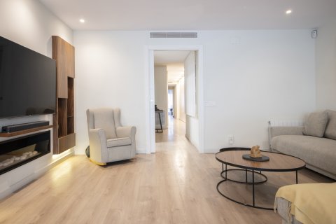 Apartment for rent in Barcelona, Spain 5 bedrooms, No. 140922 - photo 6