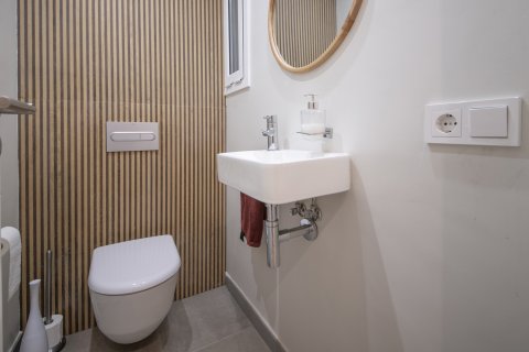 Apartment for rent in Barcelona, Spain 5 bedrooms, No. 140922 - photo 12