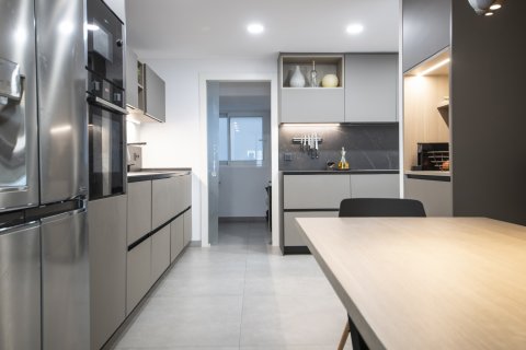 Apartment for rent in Barcelona, Spain 5 bedrooms, No. 140922 - photo 10