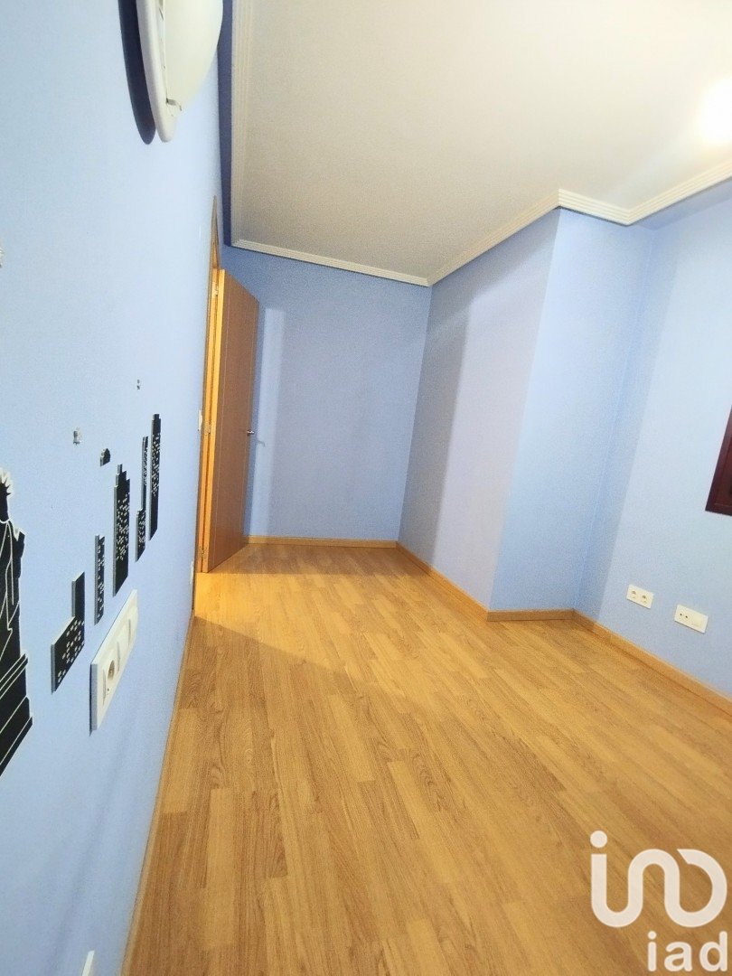 Apartment in Veguellina de Orbigo, Leon, Spain 3 bedrooms, 108 sq.m. No. 186008