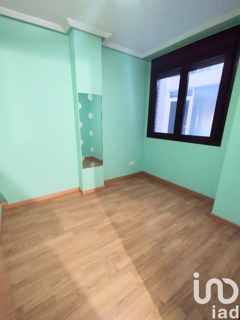 Apartment in Veguellina de Orbigo, Leon, Spain 3 bedrooms, 108 sq.m. No. 186008