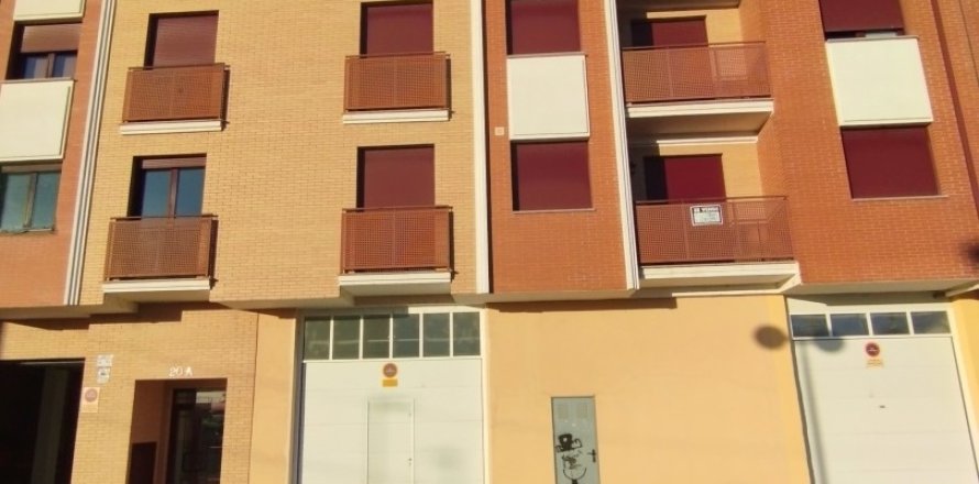 Appartamento a Veguellina de Orbigo, Leon, Spagna 3 camere da letto, 108 mq. N° 186008