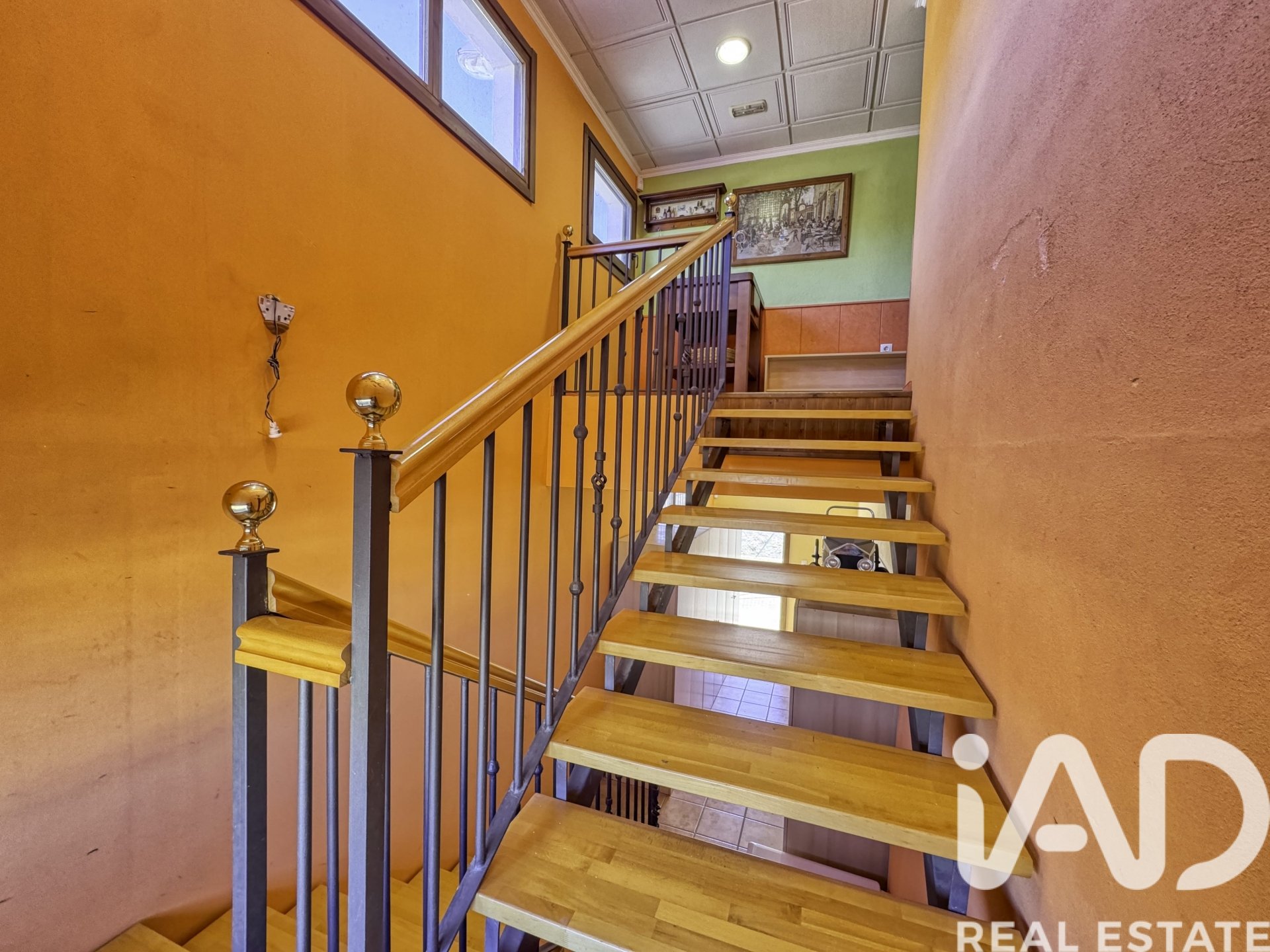 Propiedad comercial en Teruel, España 480 m2 No. 173104