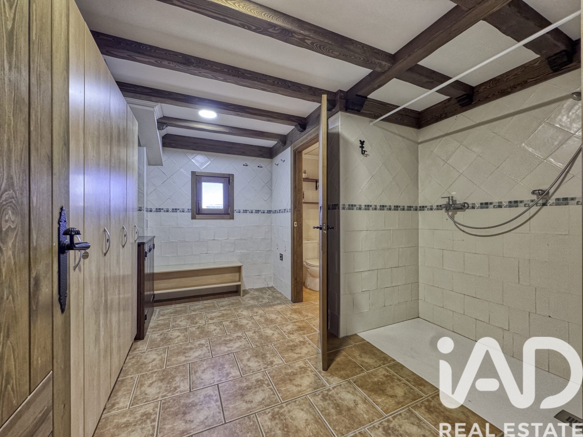 Propiedad comercial en Teruel, España 480 m2 No. 173104