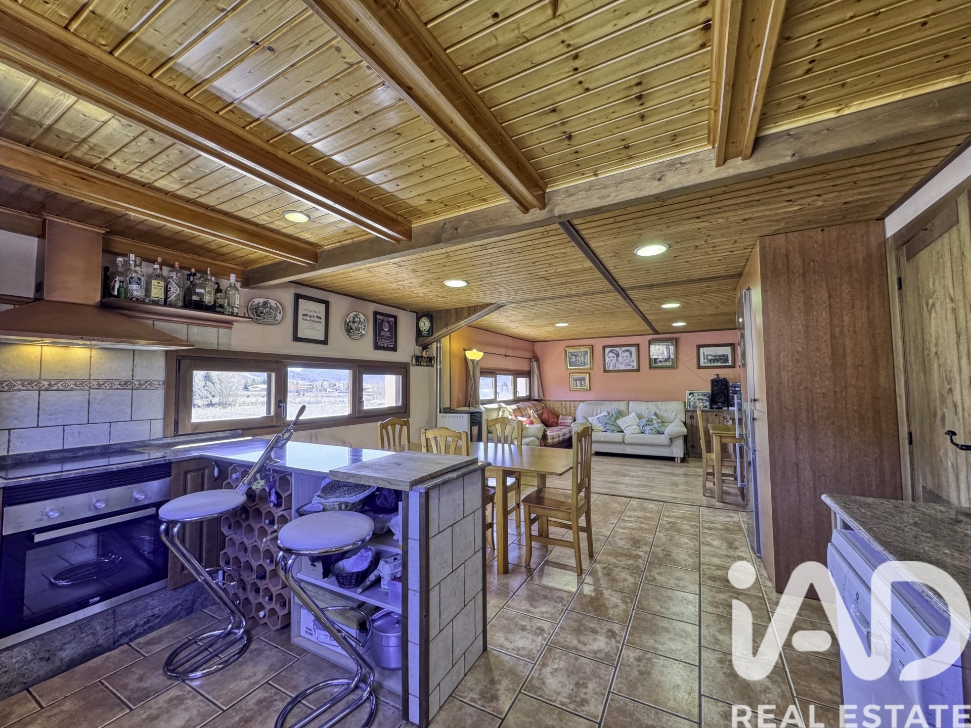 Propiedad comercial en Teruel, España 480 m2 No. 173104