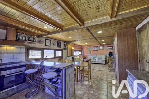 Propiedad comercial en venta en Teruel, España 480 m2 No. 173104 - foto 2