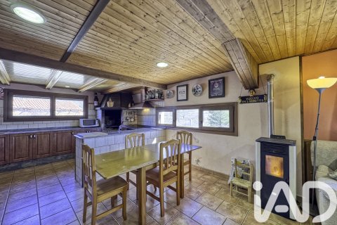 Propiedad comercial en venta en Teruel, España 480 m2 No. 173104 - foto 3