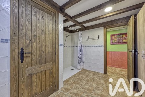 Propiedad comercial en venta en Teruel, España 480 m2 No. 173104 - foto 28