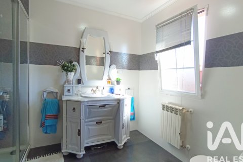 Apartament w Meco, Madrid, Hiszpania 5 sypialni, 382 mkw. nr 173106 – zdjęcie 23