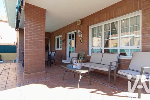 Apartament w Meco, Madrid, Hiszpania 5 sypialni, 382 mkw. nr 173106 – zdjęcie 15