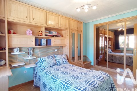 Apartament w Meco, Madrid, Hiszpania 5 sypialni, 382 mkw. nr 173106 – zdjęcie 28