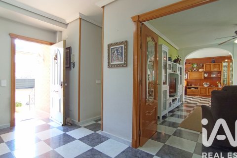 Apartament w Meco, Madrid, Hiszpania 5 sypialni, 382 mkw. nr 173106 – zdjęcie 4