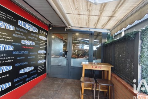 Cafe / restaurant à vendre à Mataro, Barcelona, Espagne, 125 m2 No. 173020 - photo 2