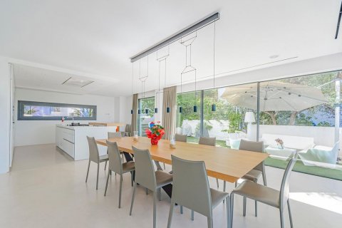 Сasa en venta Castelldefels, Barcelona, España 6 dormitorios, 740 m2 No. 66786 - foto 4