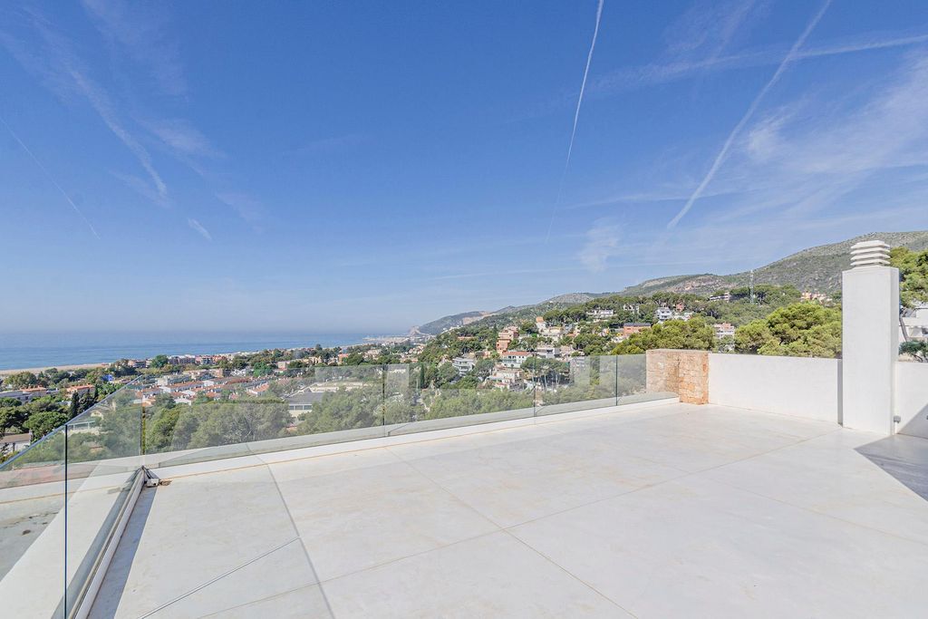 House à Castelldefels, Barcelona, Espagne 6 chambres, 740 m2 No. 66786
