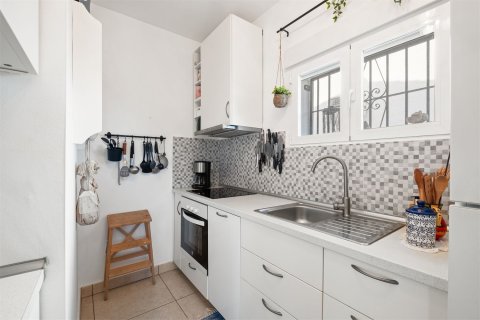 Villa till salu i La Nucia, Alicante, Spanien 2 sovrum, 72 kvm. Nr. 180652 - foto 9