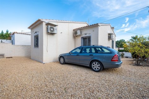Villa till salu i La Nucia, Alicante, Spanien 2 sovrum, 72 kvm. Nr. 180652 - foto 16