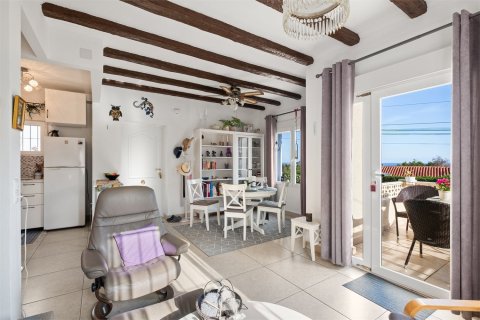Villa till salu i La Nucia, Alicante, Spanien 2 sovrum, 72 kvm. Nr. 180652 - foto 6