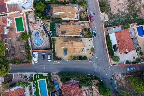 Villa till salu i La Nucia, Alicante, Spanien 2 sovrum, 72 kvm. Nr. 180652 - foto 26