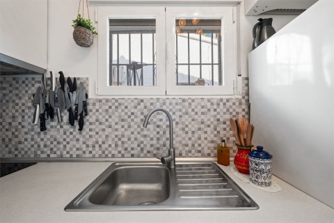 Villa till salu i La Nucia, Alicante, Spanien 2 sovrum, 72 kvm. Nr. 180652 - foto 10