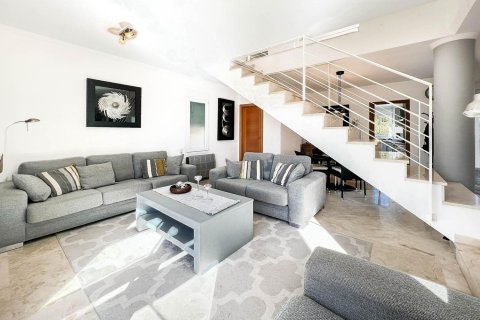 Villa for sale in La Nucia, Alicante, Spain 2 bedrooms, 106 sq.m. No. 180653 - photo 4