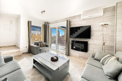 Villa for sale in La Nucia, Alicante, Spain 2 bedrooms, 106 sq.m. No. 180653 - photo 3
