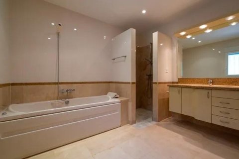 Villa for sale in Altea, Alicante, Spain 4 bedrooms, 400 sq.m. No. 180649 - photo 27