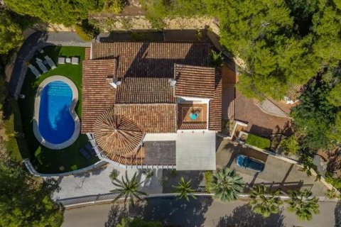 Villa for sale in Altea, Alicante, Spain 4 bedrooms, 337 sq.m. No. 180651 - photo 3